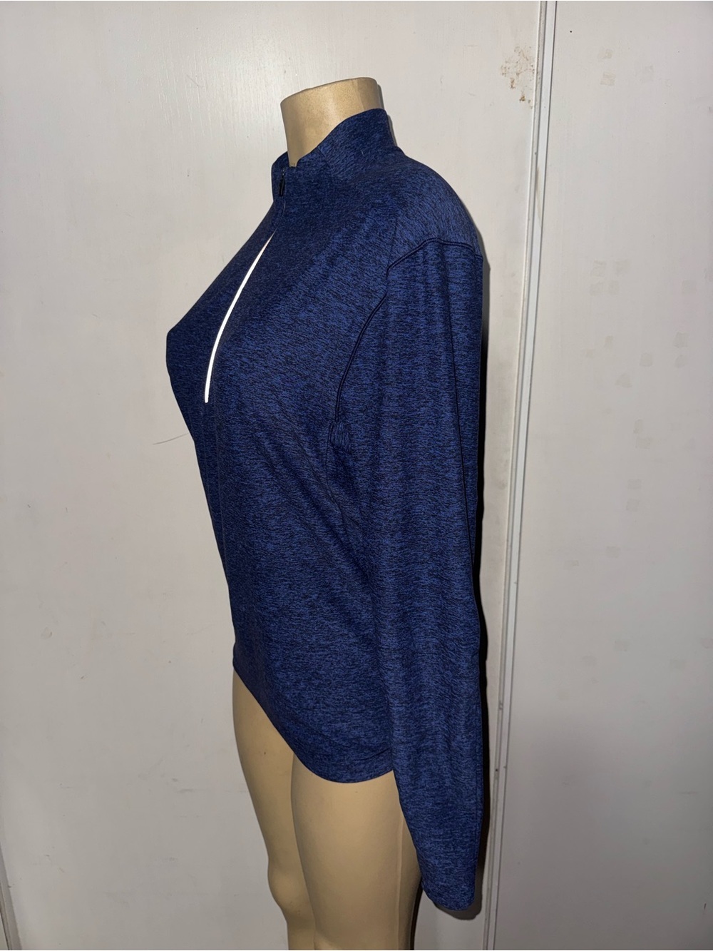 lululemon athletica Men's blue Heather Quarter-Zip Pullover - Picture 6 of 13